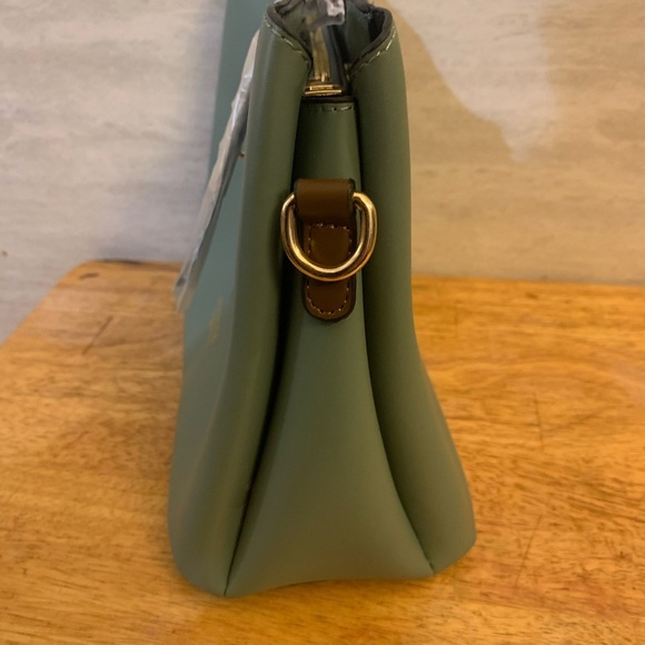 Vesasan Gaohn Green and Brown Shoulder/ Crossbody Bag with Faux Leather NWOT - Picture 6 of 13